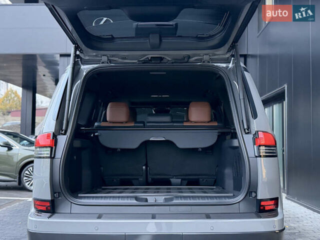 Сірий Лексус ГХ, об'ємом двигуна 3.45 л та пробігом 4 тис. км за 101200 $, фото 31 на Automoto.ua