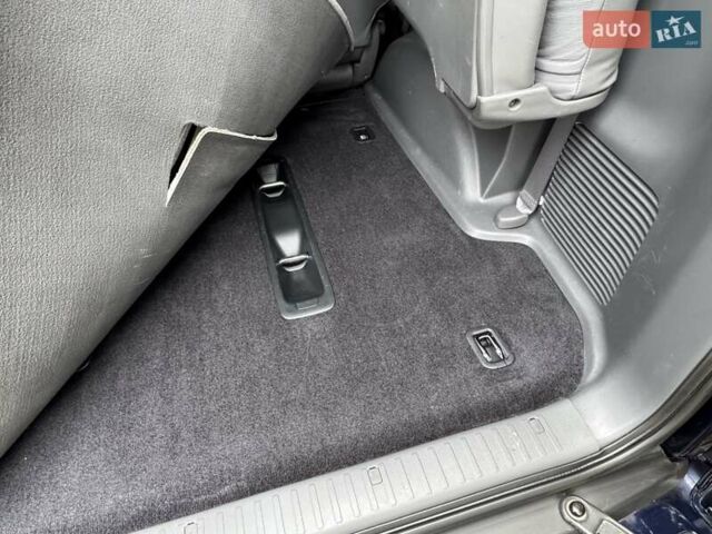 Синий Лексус ГХ, объемом двигателя 4.7 л и пробегом 74 тыс. км за 30999 $, фото 110 на Automoto.ua