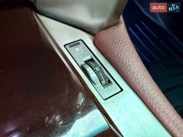 Лексус ГХ 2017 у Києві на Automoto.ua Синій Лексус ГХ, об'ємом двигуна 4.61 л та пробігом 350 тис. км за 37200 $, фото 36 на Automoto.ua