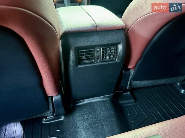 Лексус ГХ 2017 у Києві на Automoto.ua Синій Лексус ГХ, об'ємом двигуна 4.61 л та пробігом 350 тис. км за 37200 $, фото 29 на Automoto.ua