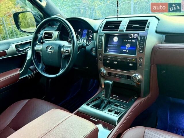 Лексус ГХ 2017 у Києві на Automoto.ua Синій Лексус ГХ, об'ємом двигуна 4.61 л та пробігом 350 тис. км за 37200 $, фото 26 на Automoto.ua