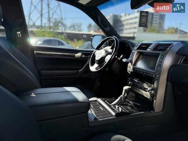 Лексус ГХ 2021 у Києві на Automoto.ua Синій Лексус ГХ, об'ємом двигуна 4.61 л та пробігом 34 тис. км за 69900 $, фото 13 на Automoto.ua