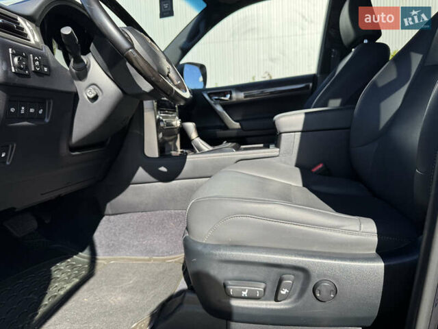 Лексус ГХ 2021 у Києві на Automoto.ua Синій Лексус ГХ, об'ємом двигуна 4.61 л та пробігом 34 тис. км за 69900 $, фото 12 на Automoto.ua