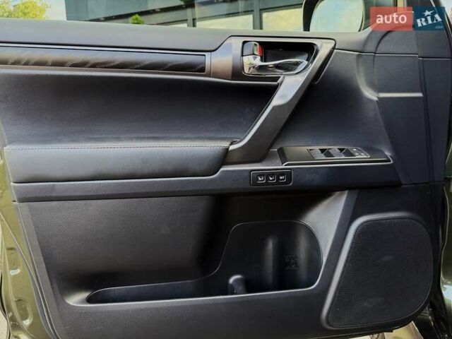 Лексус ГХ 2021 у Києві на Automoto.ua Зелений Лексус ГХ, об'ємом двигуна 4.61 л та пробігом 40 тис. км за 53999 $, фото 30 на Automoto.ua