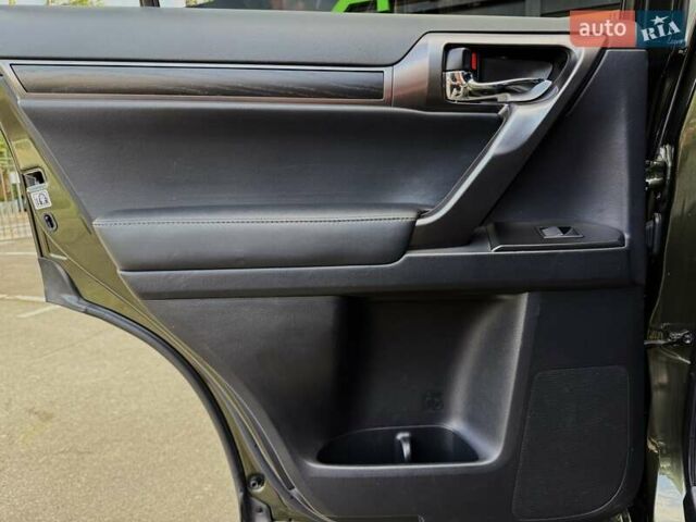 Лексус ГХ 2021 у Києві на Automoto.ua Зелений Лексус ГХ, об'ємом двигуна 4.61 л та пробігом 40 тис. км за 53999 $, фото 32 на Automoto.ua