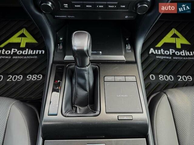 Лексус ГХ 2021 у Києві на Automoto.ua Зелений Лексус ГХ, об'ємом двигуна 4.61 л та пробігом 40 тис. км за 53999 $, фото 42 на Automoto.ua