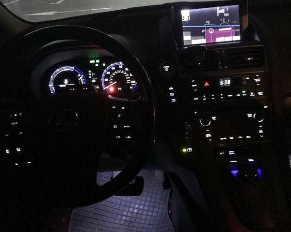 Сірий Лексус ХС, об'ємом двигуна 2.36 л та пробігом 207 тис. км за 13900 $, фото 21 на Automoto.ua