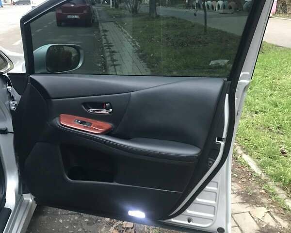 Сірий Лексус ХС, об'ємом двигуна 2.36 л та пробігом 207 тис. км за 13900 $, фото 22 на Automoto.ua