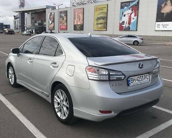 Сірий Лексус ХС, об'ємом двигуна 2.36 л та пробігом 207 тис. км за 13900 $, фото 6 на Automoto.ua
