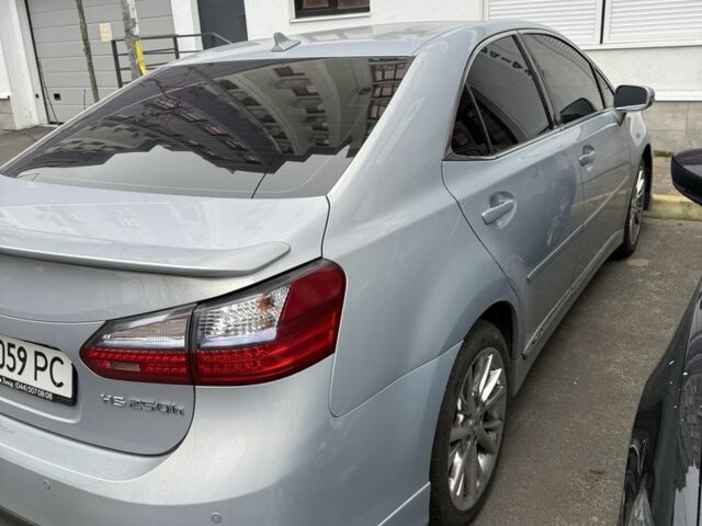 Серый Лексус ХС, объемом двигателя 2.4 л и пробегом 150 тыс. км за 10900 $, фото 5 на Automoto.ua