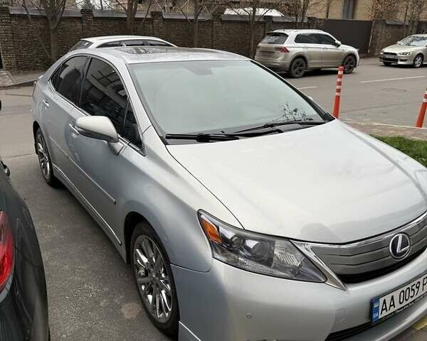 Сірий Лексус ХС, об'ємом двигуна 2.4 л та пробігом 150 тис. км за 10900 $, фото 1 на Automoto.ua