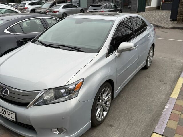 Серый Лексус ХС, объемом двигателя 2.4 л и пробегом 150 тыс. км за 10900 $, фото 1 на Automoto.ua