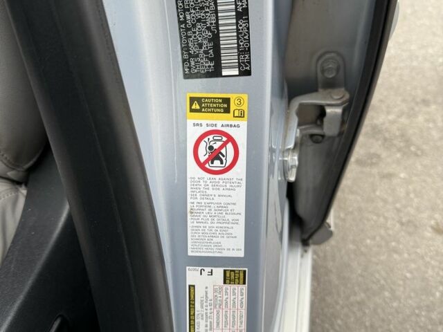 Серый Лексус ХС, объемом двигателя 2.4 л и пробегом 150 тыс. км за 10900 $, фото 10 на Automoto.ua