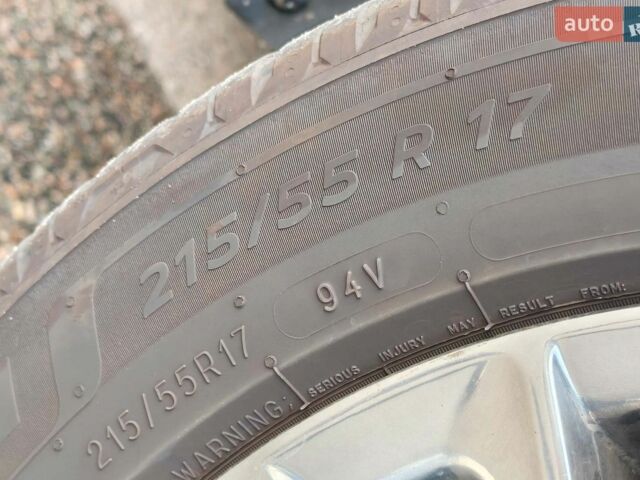Серый Лексус ХС, объемом двигателя 2.36 л и пробегом 111 тыс. км за 12500 $, фото 31 на Automoto.ua