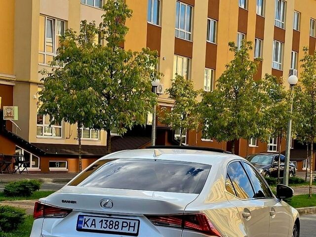 Белый Лексус ИС, объемом двигателя 2 л и пробегом 165 тыс. км за 19800 $, фото 33 на Automoto.ua
