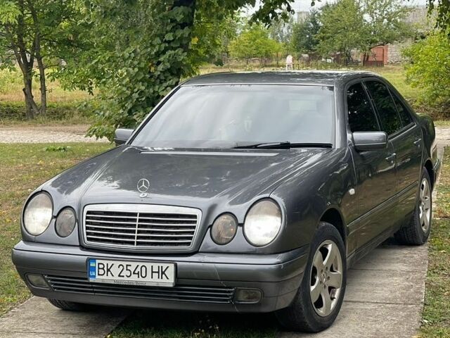 Білий Лексус ІС, об'ємом двигуна 2 л та пробігом 165 тис. км за 18800 $, фото 24 на Automoto.ua