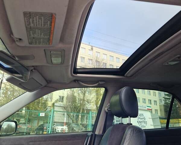 Білий Лексус ІС, об'ємом двигуна 1.99 л та пробігом 402 тис. км за 5300 $, фото 7 на Automoto.ua