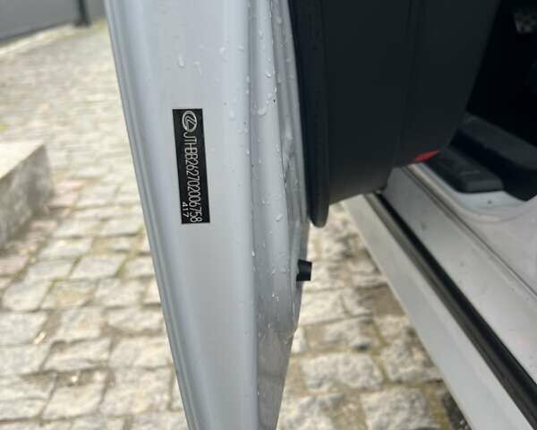 Белый Лексус ИС, объемом двигателя 2.23 л и пробегом 254 тыс. км за 9199 $, фото 7 на Automoto.ua