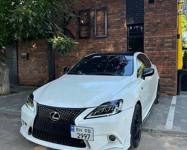 Белый Лексус ИС, объемом двигателя 3.46 л и пробегом 212 тыс. км за 12300 $, фото 4 на Automoto.ua