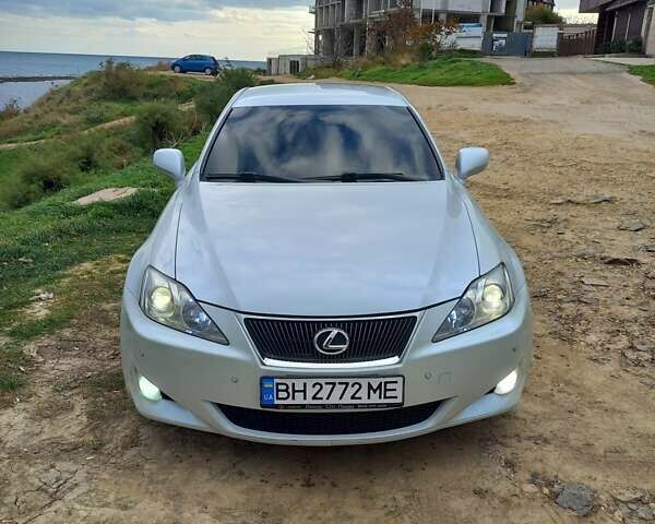 Белый Лексус ИС, объемом двигателя 3 л и пробегом 190 тыс. км за 8500 $, фото 8 на Automoto.ua