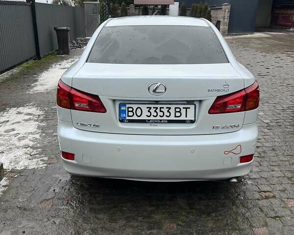 Белый Лексус ИС, объемом двигателя 2.23 л и пробегом 254 тыс. км за 9199 $, фото 3 на Automoto.ua