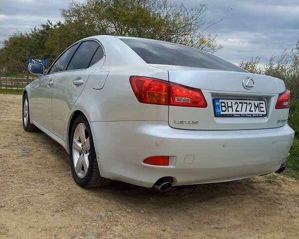 Белый Лексус ИС, объемом двигателя 3 л и пробегом 190 тыс. км за 8500 $, фото 5 на Automoto.ua