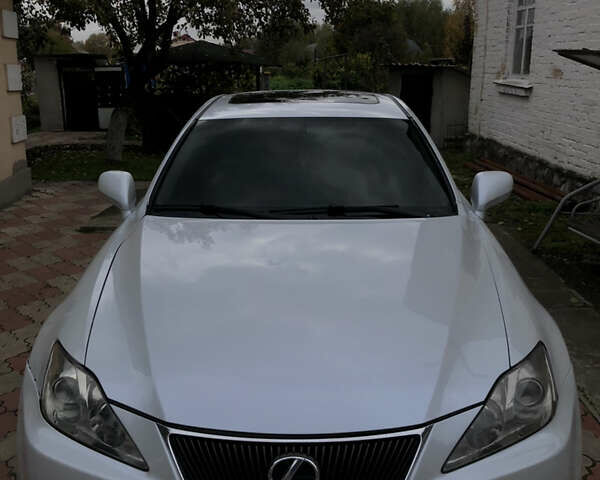 Білий Лексус ІС, об'ємом двигуна 2.5 л та пробігом 136 тис. км за 9500 $, фото 7 на Automoto.ua