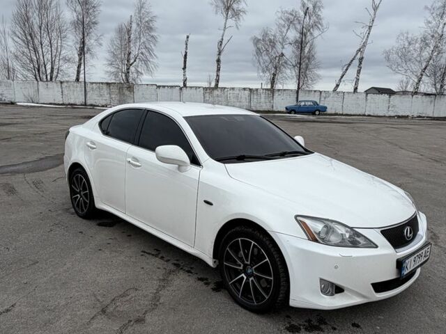 Білий Лексус ІС, об'ємом двигуна 2.2 л та пробігом 305 тис. км за 8700 $, фото 2 на Automoto.ua