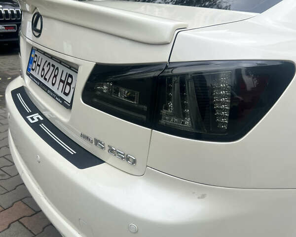 Білий Лексус ІС, об'ємом двигуна 2.5 л та пробігом 177 тис. км за 6800 $, фото 11 на Automoto.ua