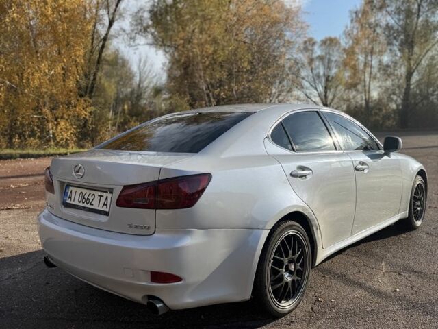Білий Лексус ІС, об'ємом двигуна 2.5 л та пробігом 136 тис. км за 9500 $, фото 3 на Automoto.ua