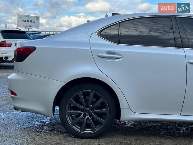 Білий Лексус ІС, об'ємом двигуна 2.2 л та пробігом 351 тис. км за 8990 $, фото 9 на Automoto.ua