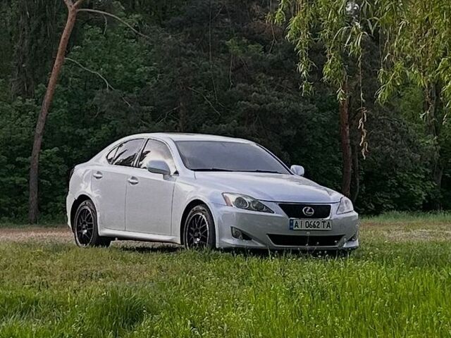 Білий Лексус ІС, об'ємом двигуна 2.5 л та пробігом 215 тис. км за 8300 $, фото 6 на Automoto.ua