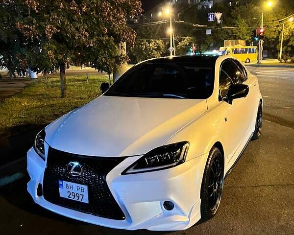 Белый Лексус ИС, объемом двигателя 3.46 л и пробегом 214 тыс. км за 10900 $, фото 1 на Automoto.ua