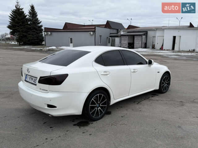 Белый Лексус ИС, объемом двигателя 2.23 л и пробегом 305 тыс. км за 7900 $, фото 5 на Automoto.ua