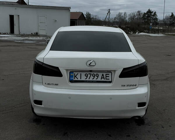 Білий Лексус ІС, об'ємом двигуна 2.23 л та пробігом 305 тис. км за 8700 $, фото 4 на Automoto.ua