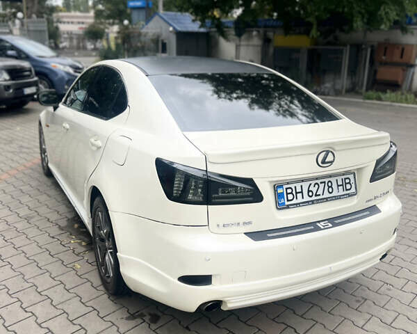 Білий Лексус ІС, об'ємом двигуна 2.5 л та пробігом 177 тис. км за 6800 $, фото 13 на Automoto.ua