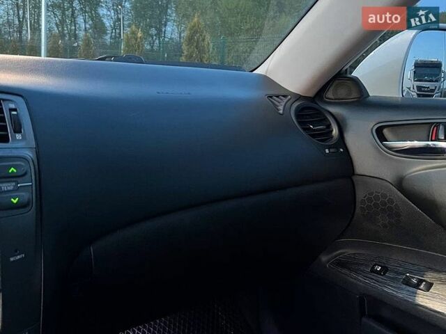 Белый Лексус ИС, объемом двигателя 2.5 л и пробегом 287 тыс. км за 8700 $, фото 19 на Automoto.ua