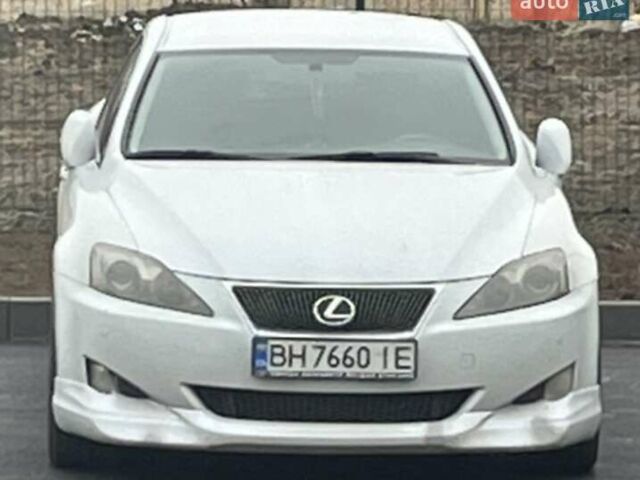 Белый Лексус ИС, объемом двигателя 3 л и пробегом 290 тыс. км за 7100 $, фото 11 на Automoto.ua