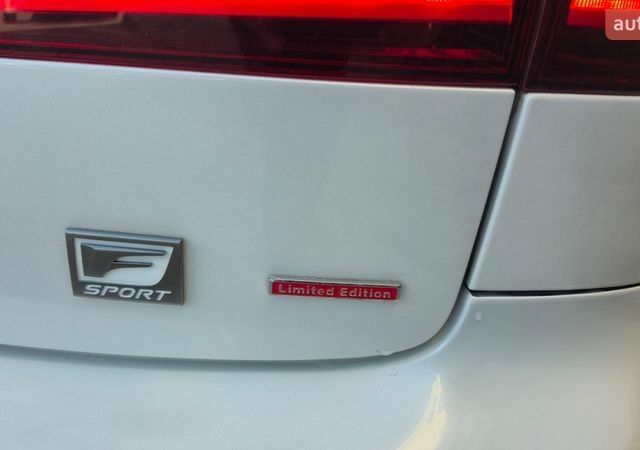 Білий Лексус ІС, об'ємом двигуна 2.5 л та пробігом 216 тис. км за 8500 $, фото 18 на Automoto.ua