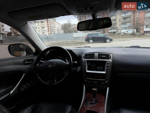 Білий Лексус ІС, об'ємом двигуна 2.5 л та пробігом 212 тис. км за 8350 $, фото 25 на Automoto.ua