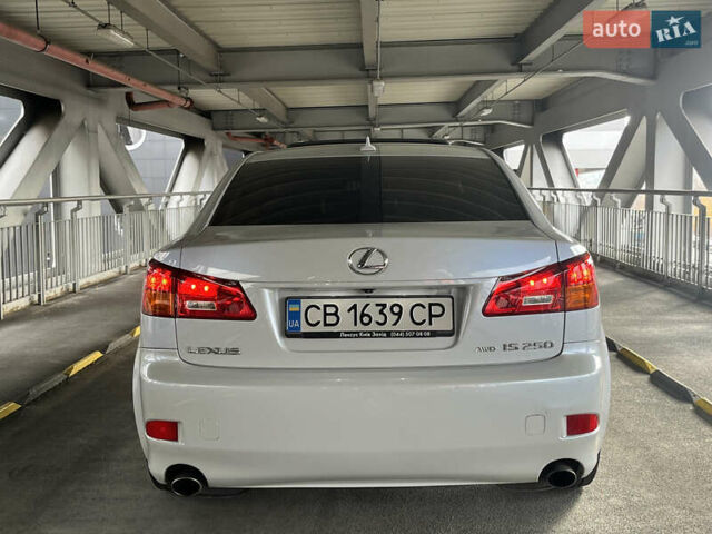 Белый Лексус ИС, объемом двигателя 2.5 л и пробегом 230 тыс. км за 10300 $, фото 11 на Automoto.ua