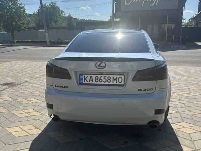 Білий Лексус ІС, об'ємом двигуна 3 л та пробігом 288 тис. км за 7800 $, фото 3 на Automoto.ua