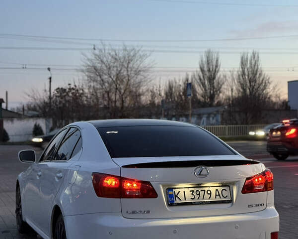 Білий Лексус ІС, об'ємом двигуна 3 л та пробігом 264 тис. км за 9990 $, фото 7 на Automoto.ua