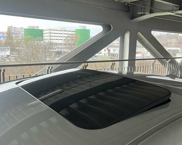 Белый Лексус ИС, объемом двигателя 2.5 л и пробегом 230 тыс. км за 10300 $, фото 39 на Automoto.ua