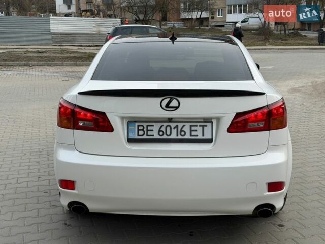 Білий Лексус ІС, об'ємом двигуна 2.5 л та пробігом 212 тис. км за 8350 $, фото 4 на Automoto.ua