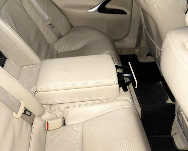 Білий Лексус ІС, об'ємом двигуна 3 л та пробігом 264 тис. км за 9990 $, фото 17 на Automoto.ua