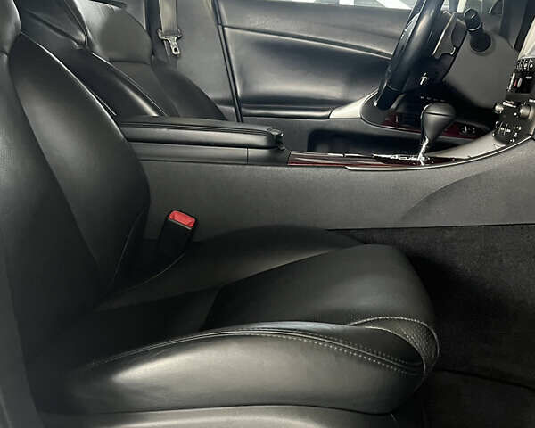 Белый Лексус ИС, объемом двигателя 2.5 л и пробегом 230 тыс. км за 10300 $, фото 23 на Automoto.ua