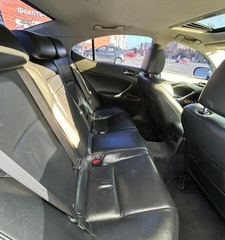 Білий Лексус ІС, об'ємом двигуна 2.5 л та пробігом 215 тис. км за 8200 $, фото 9 на Automoto.ua