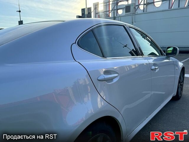 Белый Лексус ИС, объемом двигателя 2.5 л и пробегом 217 тыс. км за 7950 $, фото 2 на Automoto.ua