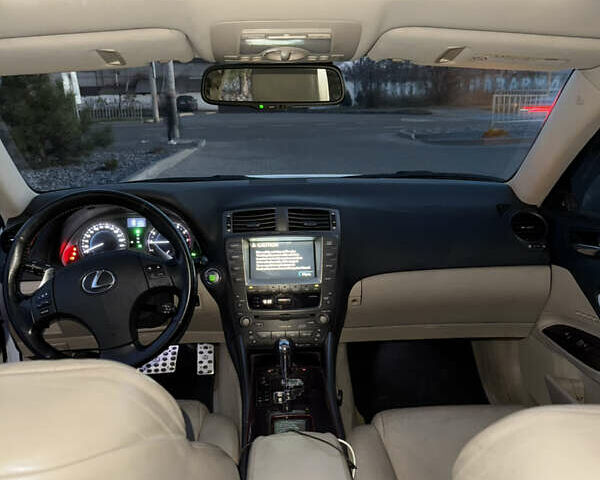 Белый Лексус ИС, объемом двигателя 3 л и пробегом 267 тыс. км за 10099 $, фото 26 на Automoto.ua